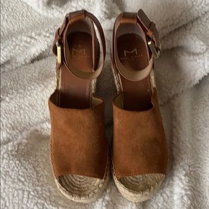 Marc Fisher tan suede espadrille sandals